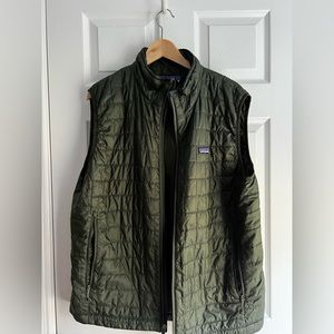 Patagonia XL vest Green